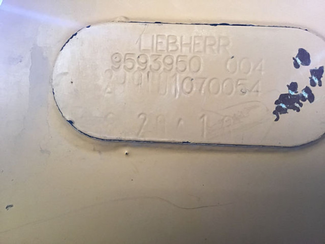 Liebherr Fuel Tank - Fuel tank: picture 3 Liebherr Fuel Tank - Fuel tank: picture 3