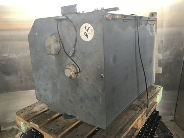 Liebherr Fuel Tank - Fuel tank: picture 3 Liebherr Fuel Tank - Fuel tank: picture 3