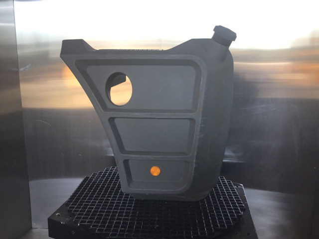 Liebherr Fuel Tank - Fuel tank: picture 1 Liebherr Fuel Tank - Fuel tank: picture 1