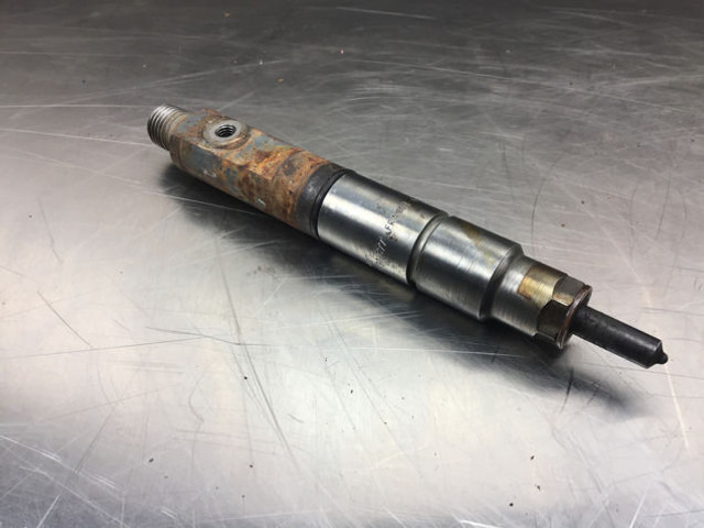 Liebherr Injection Nozzle 632 A1 - Fuel filter: picture 2 Liebherr Injection Nozzle 632 A1 - Fuel filter: picture 2