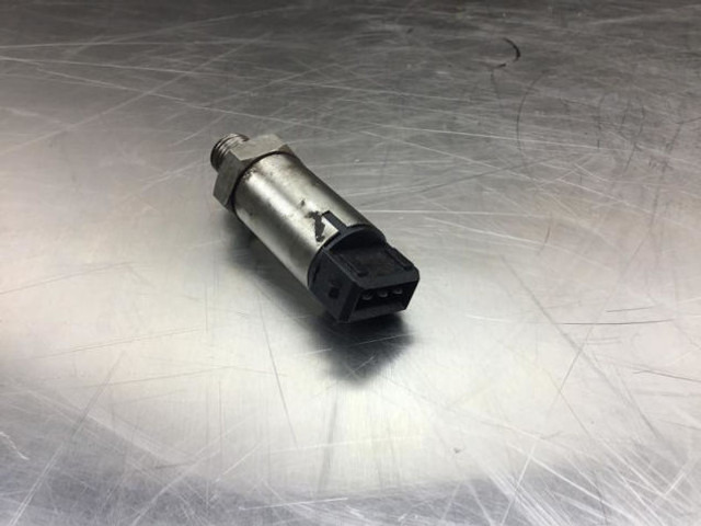 Liebherr Pressure Transmitter - Sensor: picture 3 Liebherr Pressure Transmitter - Sensor: picture 3