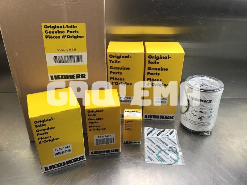 Liebherr R906/R906 ADVANCED/R906 C/R906 LC - Fuel filter: picture 3 Liebherr R906/R906 ADVANCED/R906 C/R906 LC - Fuel filter: picture 3