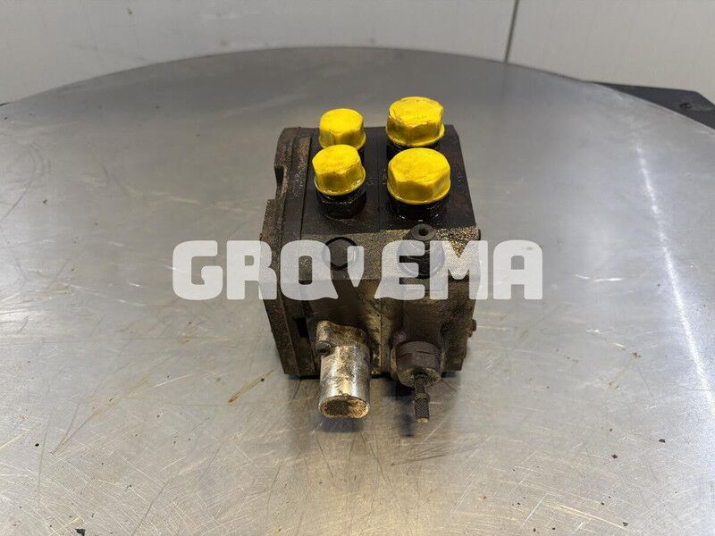 Liebherr R922 / R926 K-LC / R946 LC / R946 LC-V / R946 NLC / R922 Li / R922 LC / R922 ENGINE LIEBHERR / R926 LC / R920 / R920 LC / R920 N - Hydraulics: picture 2 Liebherr R922 / R926 K-LC / R946 LC / R946 LC-V / R946 NLC / R922 Li / R922 LC / R922 ENGINE LIEBHERR / R926 LC / R920 / R920 LC / R920 N - Hydraulics: picture 2