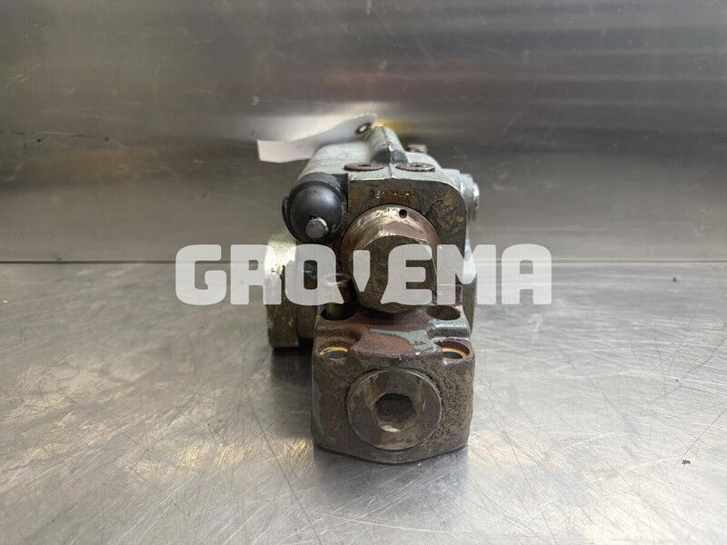 Liebherr R936 LC / R936 NLC - Hydraulics: picture 4 Liebherr R936 LC / R936 NLC - Hydraulics: picture 4