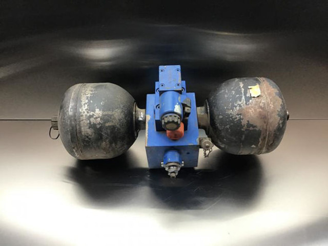 Liebherr Shock Absorber - Shock absorber: picture 1 Liebherr Shock Absorber - Shock absorber: picture 1