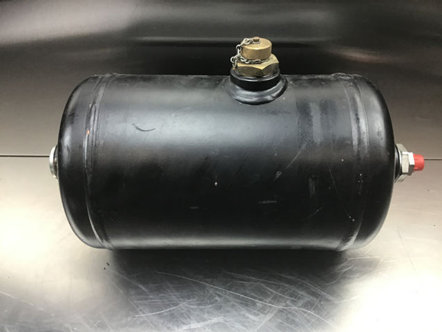 Liebherr Tank - Hydraulic tank: picture 1 Liebherr Tank - Hydraulic tank: picture 1