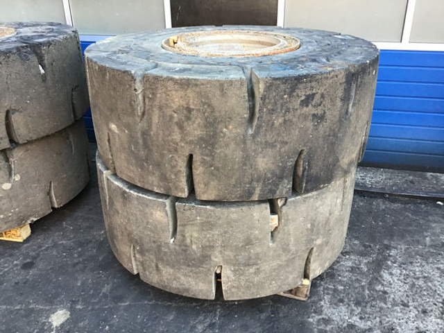 Liebherr Tires 23,5R25 - Wheels and tires: picture 5 Liebherr Tires 23,5R25 - Wheels and tires: picture 5