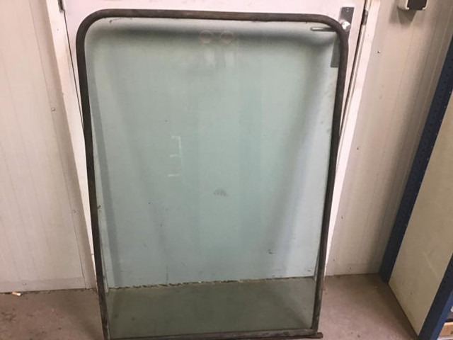 Liebherr Window Glass - Window and parts: picture 4 Liebherr Window Glass - Window and parts: picture 4