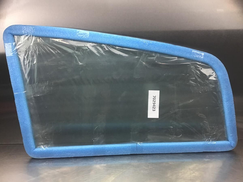 Liebherr Window Glass - Window and parts: picture 1 Liebherr Window Glass - Window and parts: picture 1