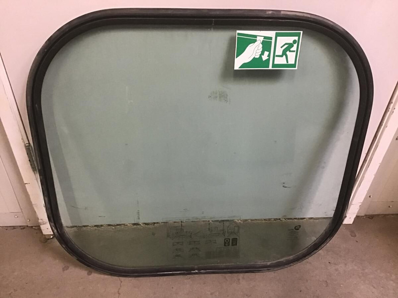 Liebherr Window Glass - Window and parts: picture 1 Liebherr Window Glass - Window and parts: picture 1