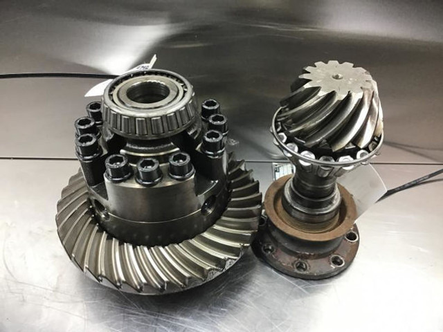 ZF Differential - Differential gear: picture 4 ZF Differential - Differential gear: picture 4