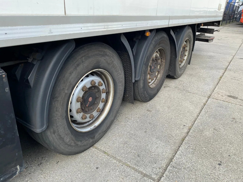 Refrigerator semi-trailer Kögel S24-4 Frigo / Carrier Vector 1950 / SAF + Disc / Dhollandia Laadklep: picture 9 Refrigerator semi-trailer Kögel S24-4 Frigo / Carrier Vector 1950 / SAF + Disc / Dhollandia Laadklep: picture 9