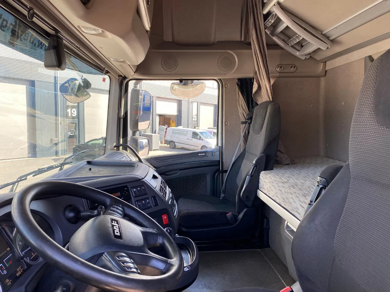 Tractor unit DAF XF 106.460 SSC / Retarder / 2x Tank: picture 6