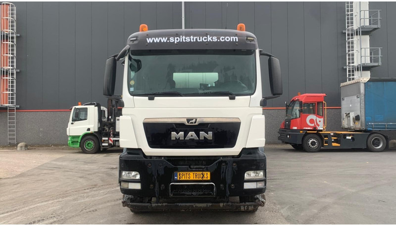 MAN TGS 35.360  Liebherr + 9M3 - Concrete mixer truck: picture 2 MAN TGS 35.360  Liebherr + 9M3 - Concrete mixer truck: picture 2