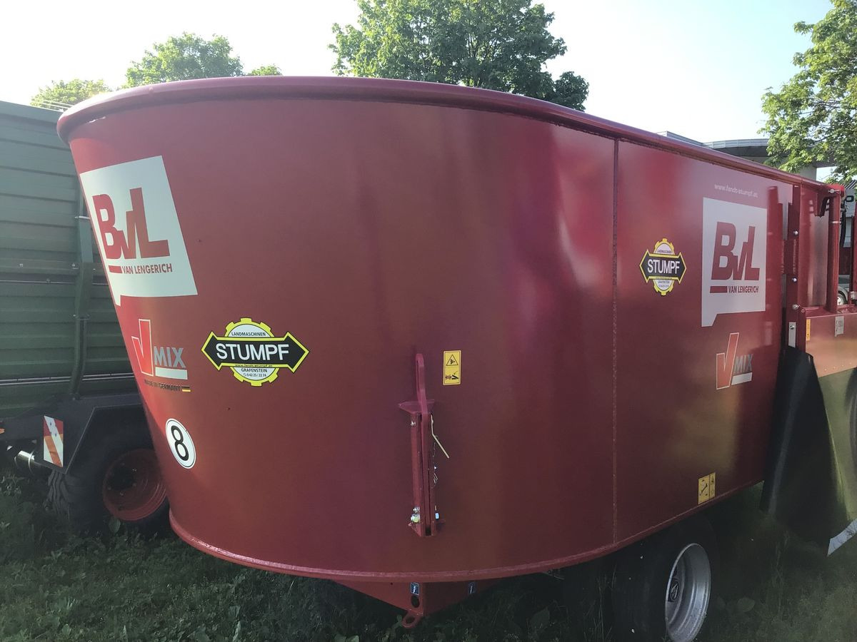 BVL V-Mix Plus 15N2S - Forage mixer wagon: picture 3 BVL V-Mix Plus 15N2S - Forage mixer wagon: picture 3