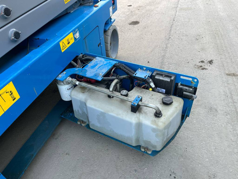 Scissor lift Genie GS 4047: picture 12