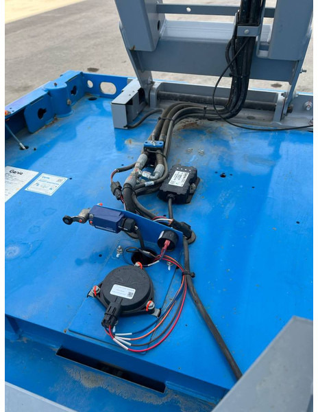 Scissor lift Genie GS 4047: picture 18