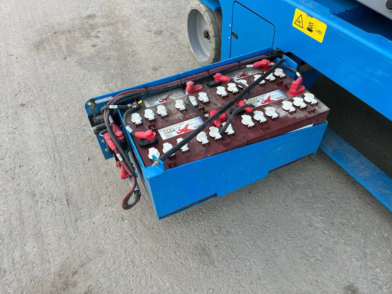 Scissor lift Genie GS 4047: picture 16