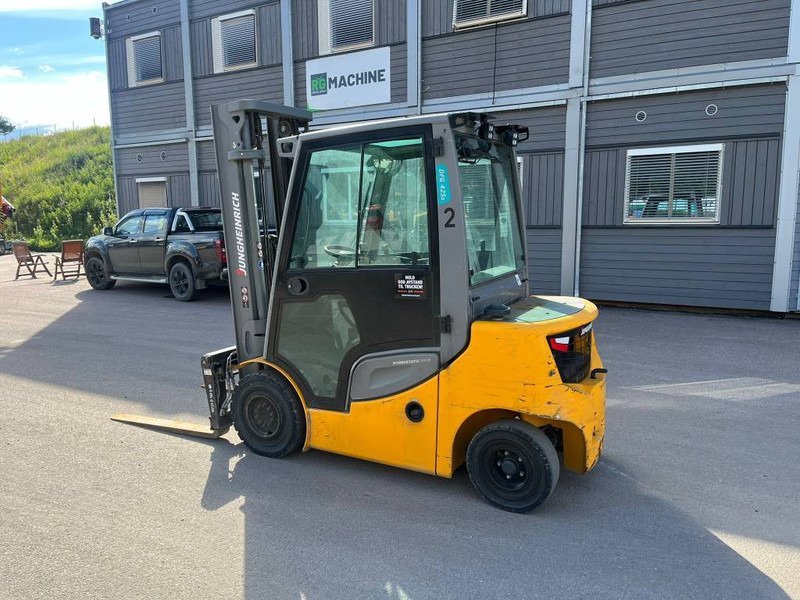 Jungheinrich DFG 425 S - Diesel forklift: picture 3 Jungheinrich DFG 425 S - Diesel forklift: picture 3