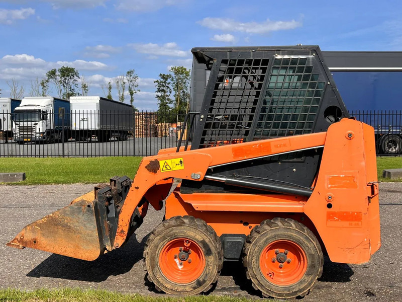 Bobcat S70 - Skid steer loader: picture 2 Bobcat S70 - Skid steer loader: picture 2