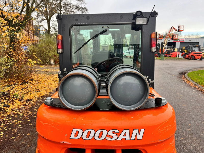 LPG forklift Doosan G55C-5 1593 HOURS: picture 8 LPG forklift Doosan G55C-5 1593 HOURS: picture 8