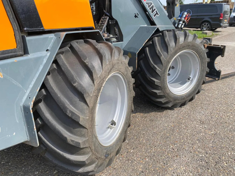 Compact track loader Giant D332SWT: picture 7