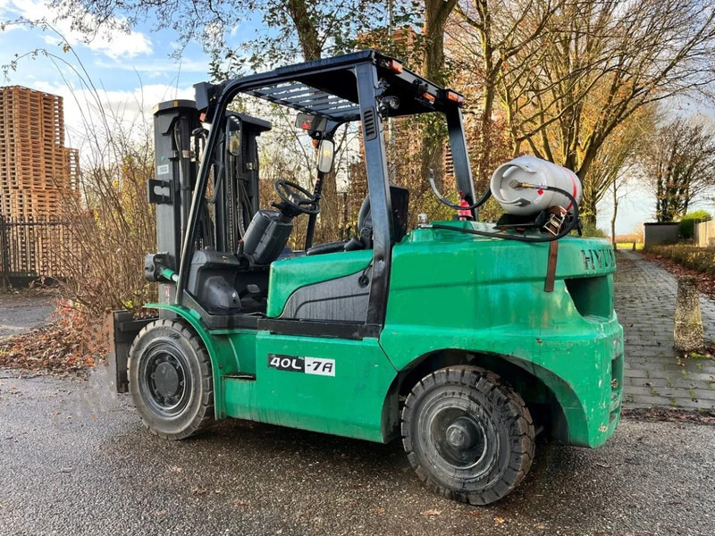 Hyundai 40L-7A - LPG forklift: picture 1 Hyundai 40L-7A - LPG forklift: picture 1