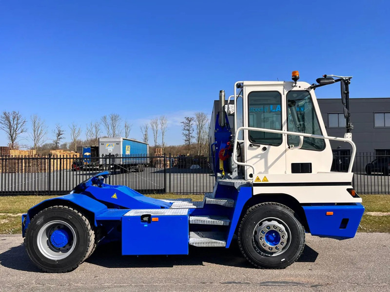 Terberg YT 222 - Terminal tractor: picture 3 Terberg YT 222 - Terminal tractor: picture 3