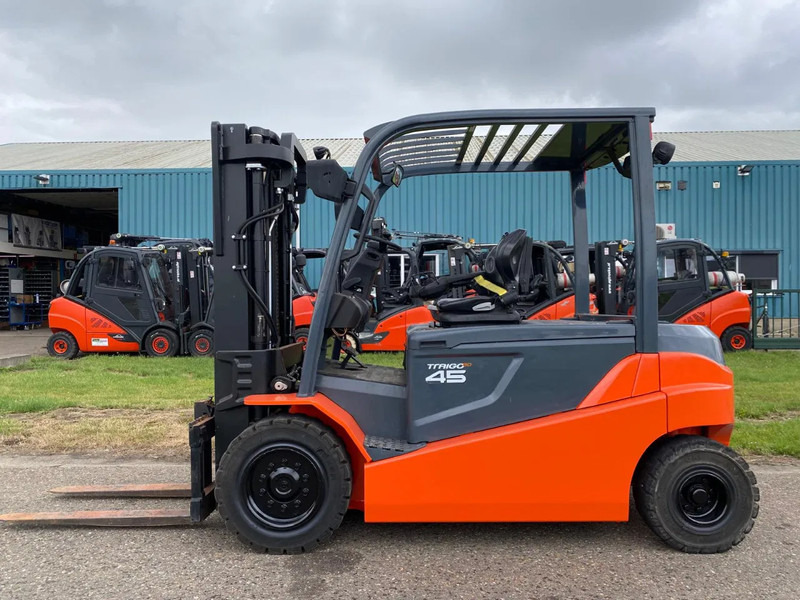 Toyota 8FBMT45 - Electric forklift: picture 4 Toyota 8FBMT45 - Electric forklift: picture 4