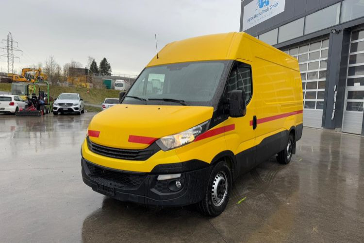 Panel van Iveco 35S16V Daily: picture 1