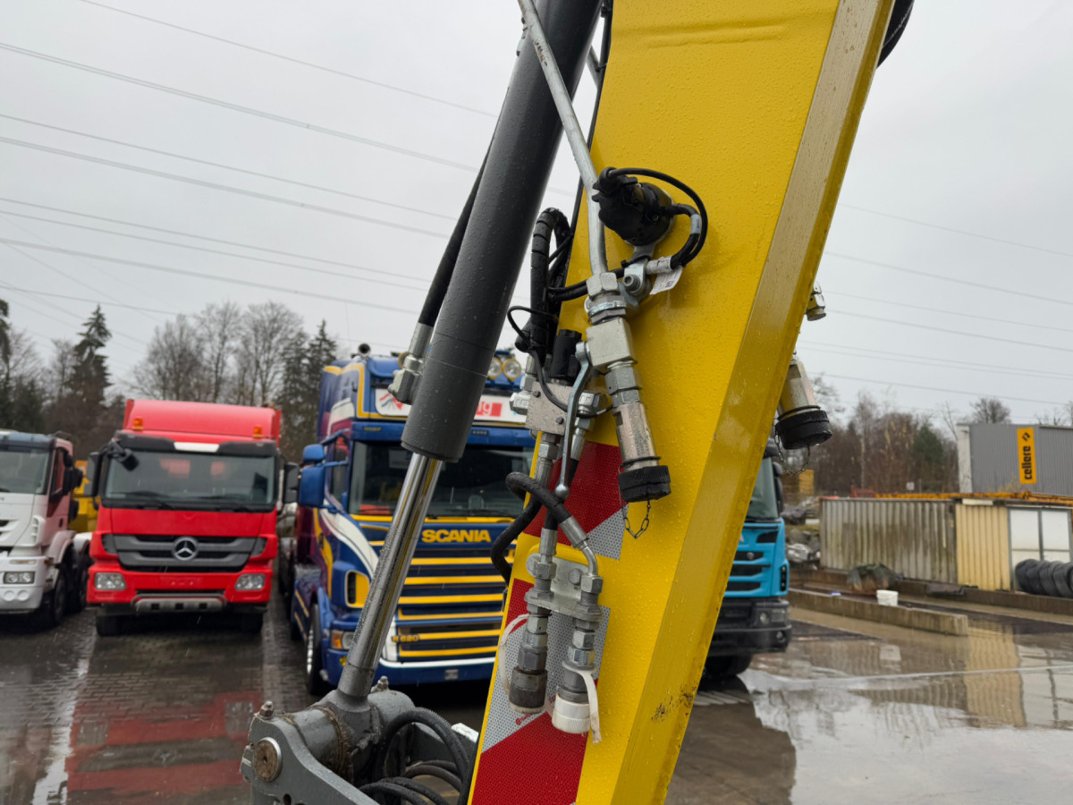 Wheel excavator LIEBHERR 910 Compact Litronic Powertilt: picture 10