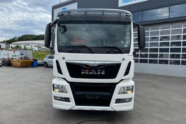 MAN TGS 18.480 - Cab chassis truck: picture 2 MAN TGS 18.480 - Cab chassis truck: picture 2