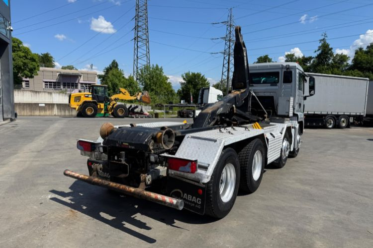 MAN TGS 35.440 8x4 Hiab 26T AHK - Hook lift truck: picture 5 MAN TGS 35.440 8x4 Hiab 26T AHK - Hook lift truck: picture 5