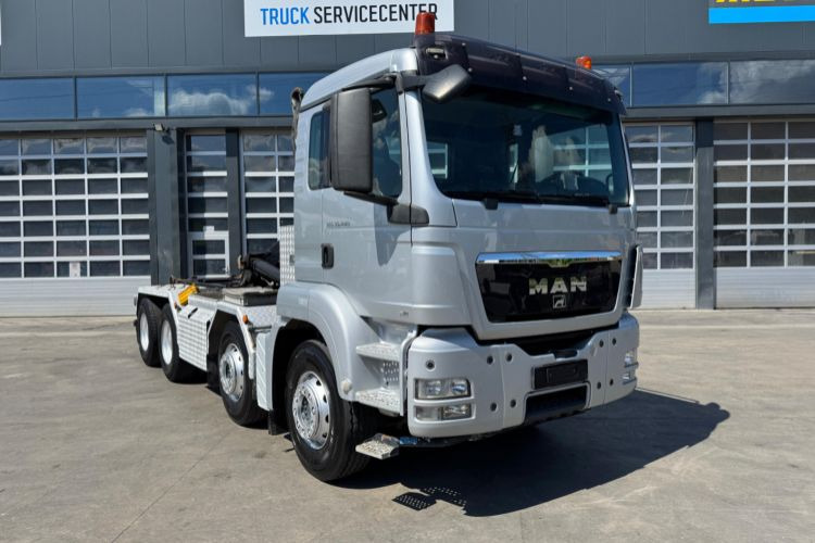 MAN TGS 35.440 8x4 Hiab 26T AHK - Hook lift truck: picture 3 MAN TGS 35.440 8x4 Hiab 26T AHK - Hook lift truck: picture 3