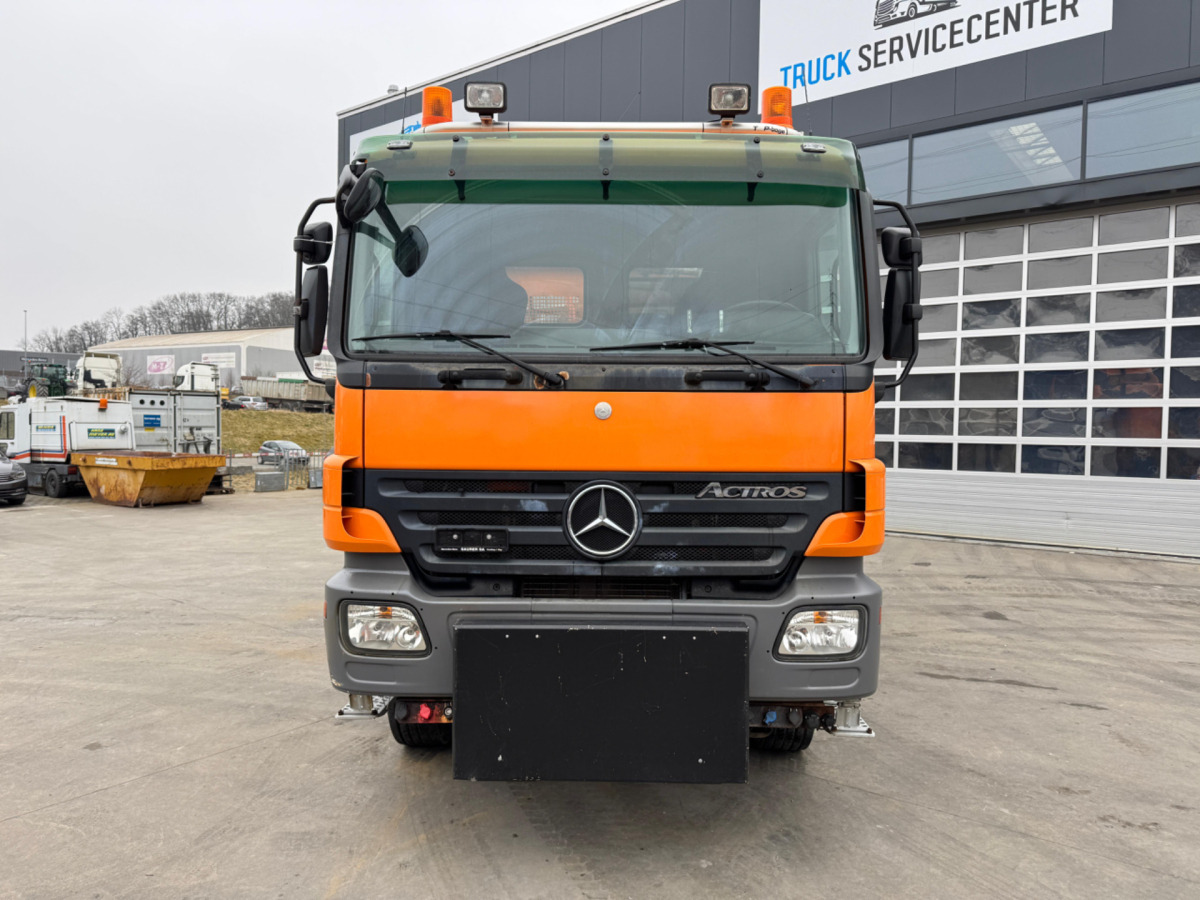 MERCEDES Actros 1841 4x4 mit Schneeplfug - Tipper: picture 3 MERCEDES Actros 1841 4x4 mit Schneeplfug - Tipper: picture 3