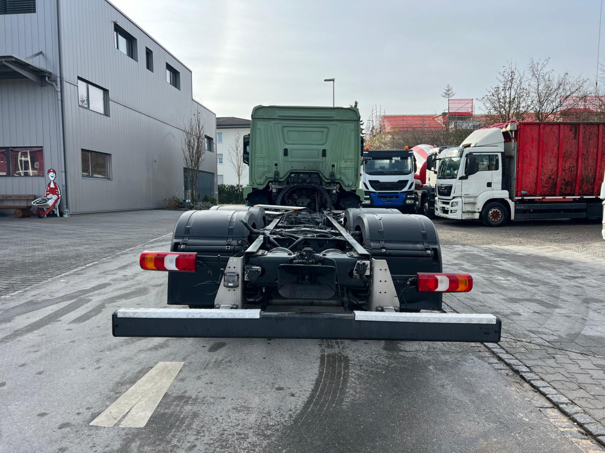 MERCEDES Actros 2543 6x2 - Cab chassis truck: picture 5 MERCEDES Actros 2543 6x2 - Cab chassis truck: picture 5