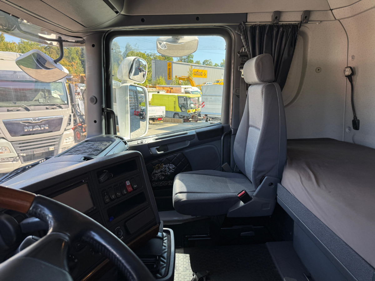 Tractor unit SCANIA R500 V8 4x2 ADR mit Hydraulikpumpe: picture 12
