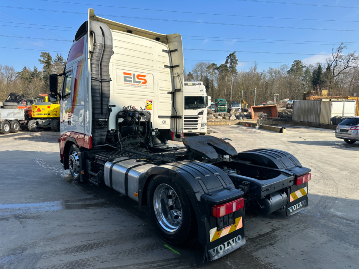 VOLVO FH-420 4x2 Lowdeck leasing VOLVO FH-420 4x2 Lowdeck: picture 8