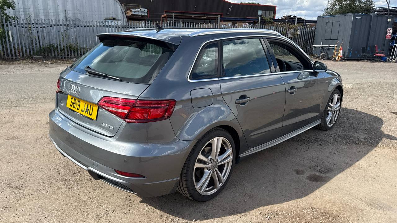 AUDI A3 35 TDI S Line - Station wagon: picture 4 AUDI A3 35 TDI S Line - Station wagon: picture 4