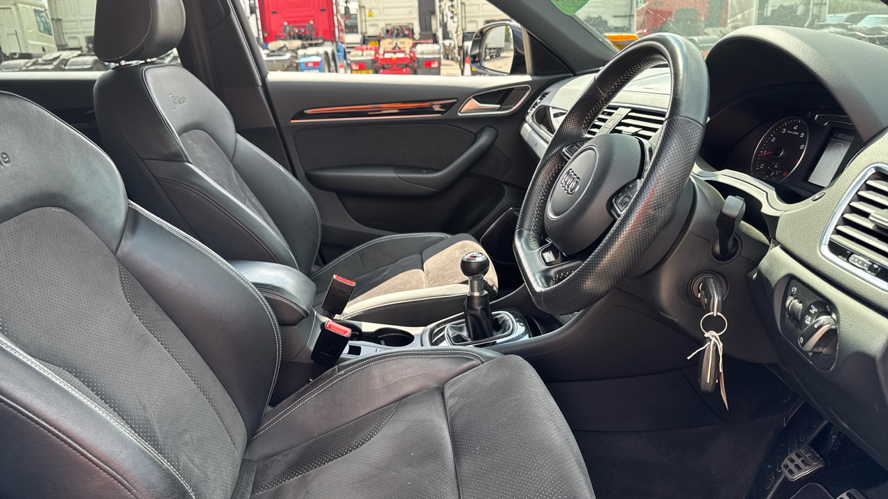 AUDI Q3 1.4T FSI Black Edition 5dr S Tronic - SUV: picture 5 AUDI Q3 1.4T FSI Black Edition 5dr S Tronic - SUV: picture 5