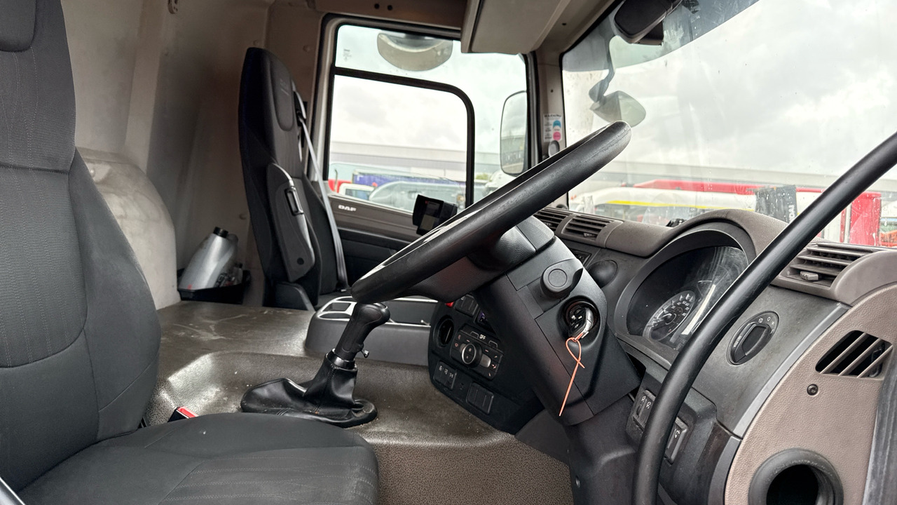 DAF CF 320 - Refrigerator truck: picture 5 DAF CF 320 - Refrigerator truck: picture 5