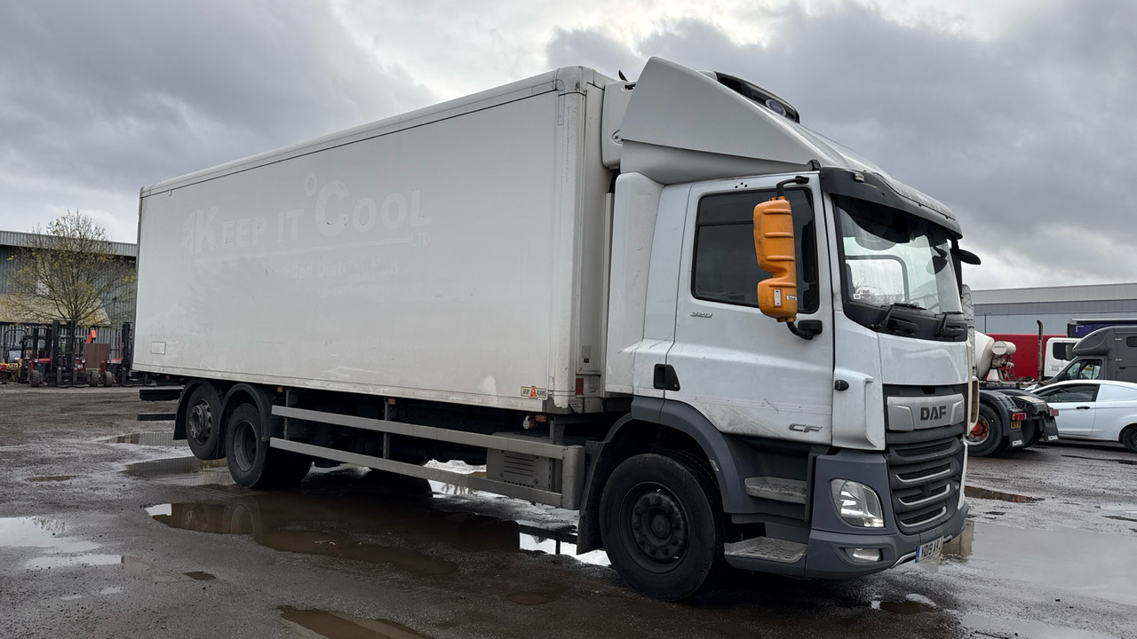 DAF CF 320 - Refrigerator truck: picture 1 DAF CF 320 - Refrigerator truck: picture 1