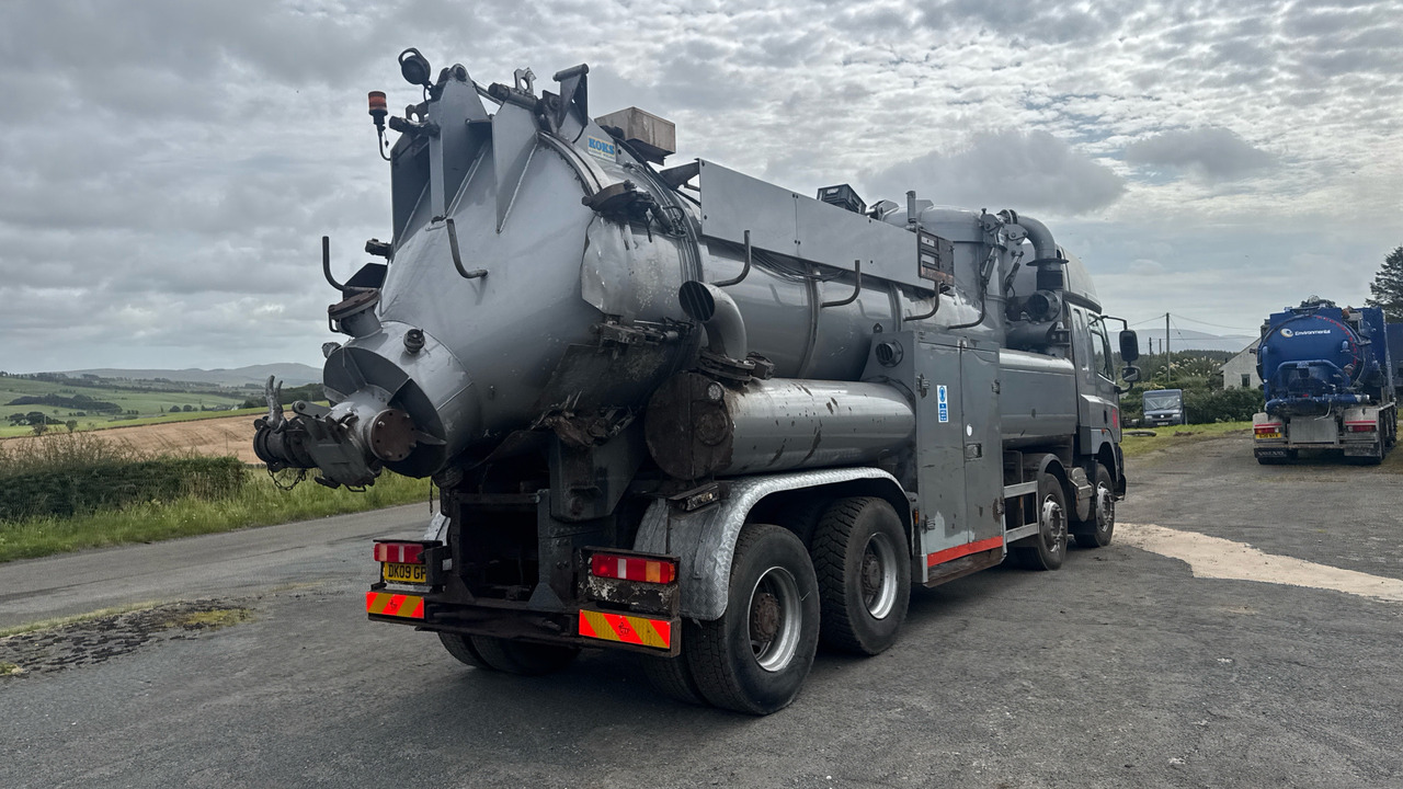 DAF CF 85.410 - Vacuum truck: picture 4 DAF CF 85.410 - Vacuum truck: picture 4