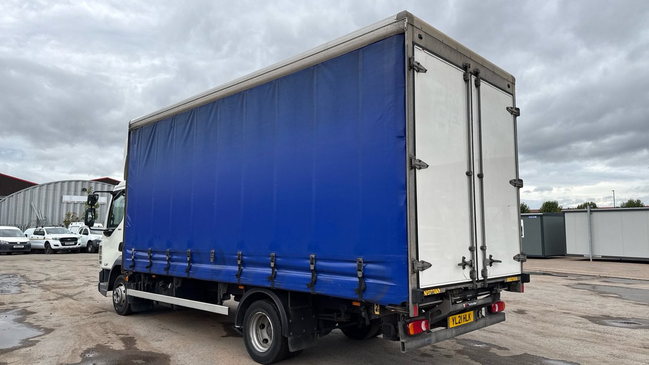 DAF LF 180 - Curtainsider truck: picture 3 DAF LF 180 - Curtainsider truck: picture 3