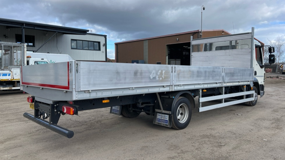 DAF LF 190 EURO 6 7.5 TONNE - Dropside/ Flatbed truck: picture 4 DAF LF 190 EURO 6 7.5 TONNE - Dropside/ Flatbed truck: picture 4