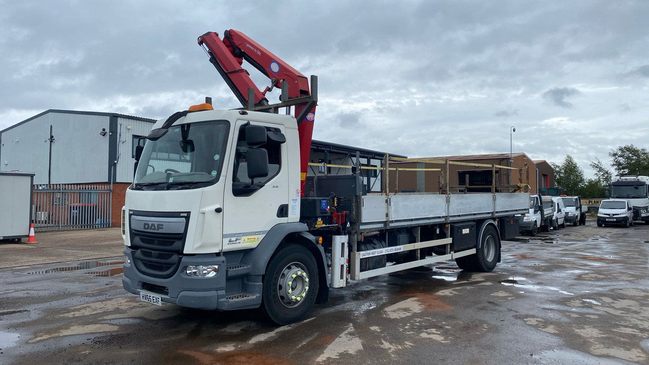 DAF LF 220 - Dropside/ Flatbed truck, Crane truck: picture 2 DAF LF 220 - Dropside/ Flatbed truck, Crane truck: picture 2