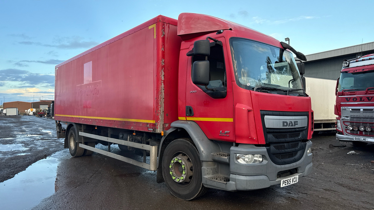 DAF LF 220 - Box truck: picture 2 DAF LF 220 - Box truck: picture 2
