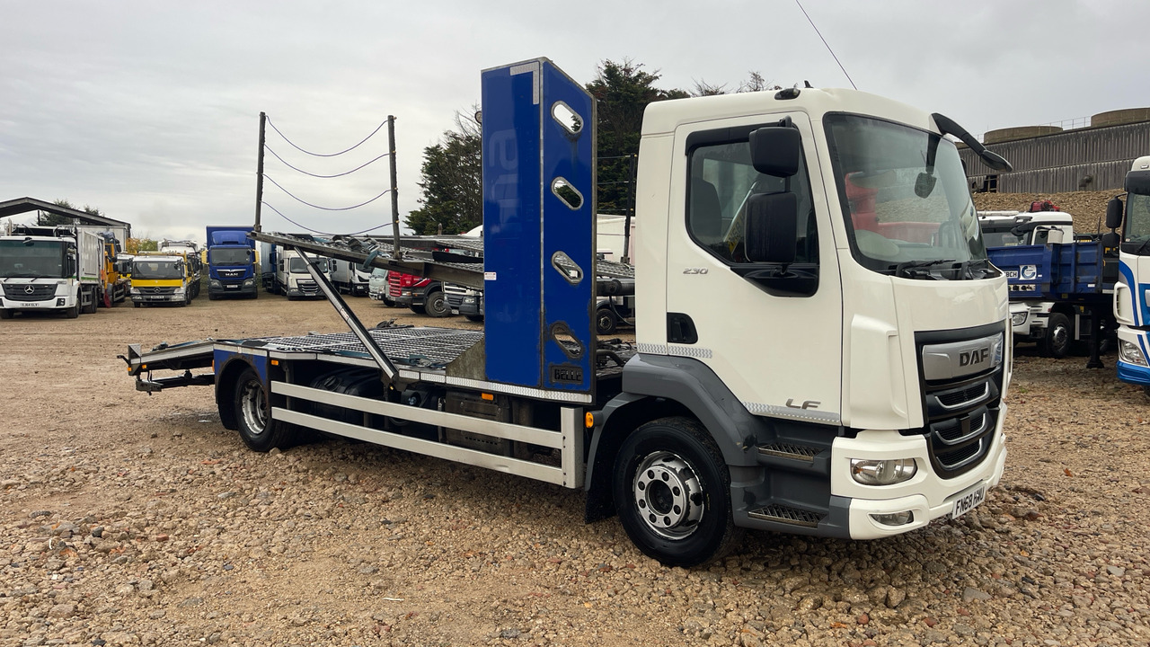 DAF LF 230 - Autotransporter truck: picture 1 DAF LF 230 - Autotransporter truck: picture 1