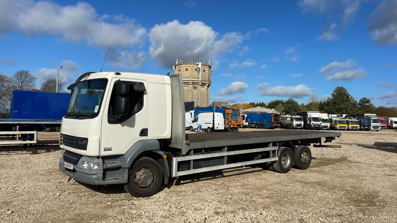 DAF LF 55.220 - Dropside/ Flatbed truck: picture 2 DAF LF 55.220 - Dropside/ Flatbed truck: picture 2