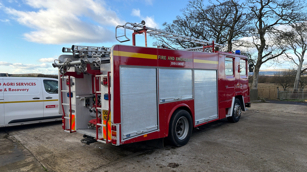 DENNIS RS 135 - Fire truck: picture 4 DENNIS RS 135 - Fire truck: picture 4